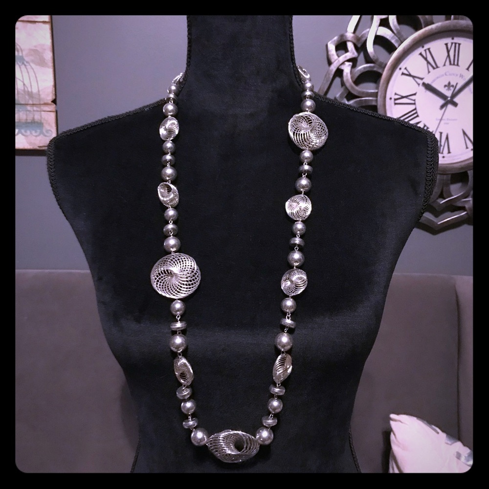 🌸 Silver tone Long Spiral Necklace